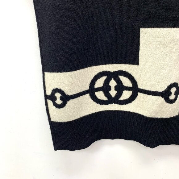 Hermès 2022 Collection Black patterned letter inlay cashmere crewneck knit top - Picture 4 of 9